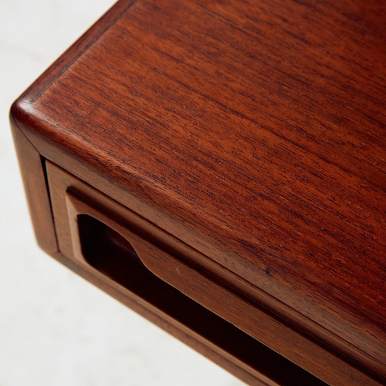 Image 1 of Mk10665 Restaurierter Couchtisch aus Teakholz