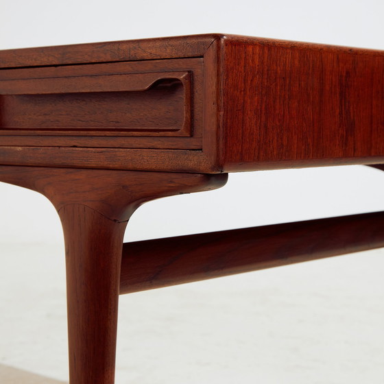 Image 1 of Mk10665 Restaurierter Couchtisch aus Teakholz