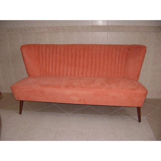 Image 1 of 2-sitziges Vintage-Sofa, neu gepolstert mit Samt, 1950
