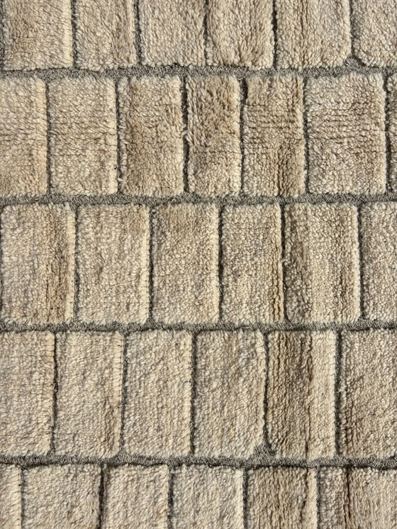 Image 1 of Mid-Century Modern Beige Marokkanischer Teppich