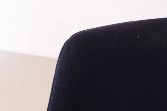 Image 1 of Montis Puk Drehsessel dunkelblau