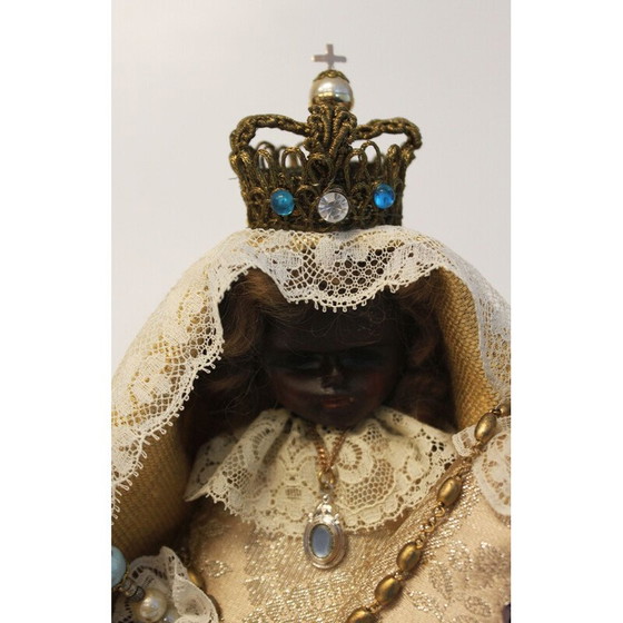 Image 1 of Vintage schwarze Jungfrau in Wachs hält Baby Jesus