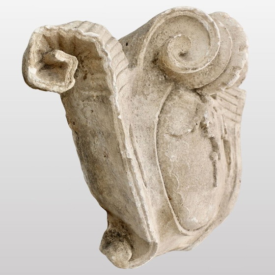 Image 1 of Hochrelief in Form eines Widderhorns aus grauem Gips, Frankreich 1980