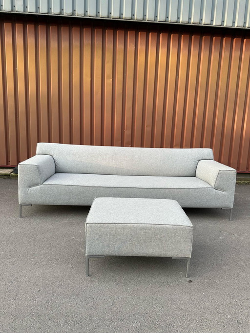 Design On Stock 4-Sitzer Sofa + Hocker - Pflugwolle Grau