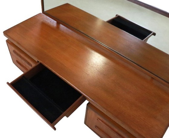 Image 1 of G-Plan Fresco Schminktisch 'Cawkeld'