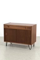 Schrank im dänischen Design