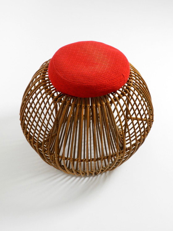 Image 1 of Schöne außergewöhnliche Original 60S Italienisch Bambus Rattan Hocker mit seiner ursprünglichen Sitzkissen