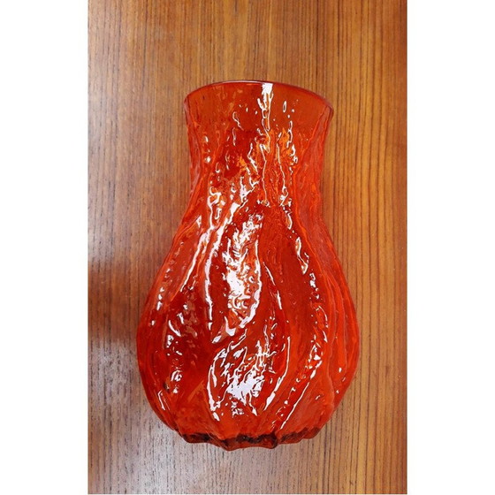 Image 1 of Vintage-Vase aus orangefarbenem Glas, 1960er Jahre