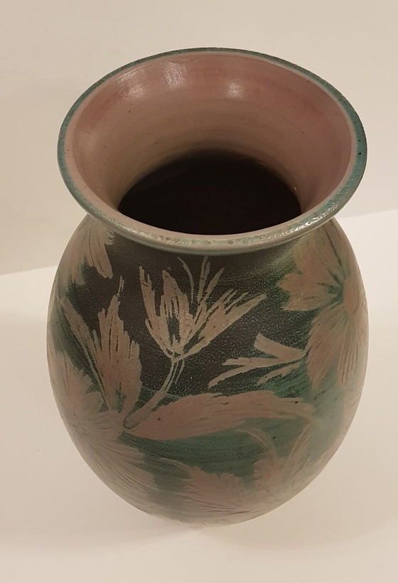 Image 1 of Blumige Vase aus Steingut im Jugendstil
