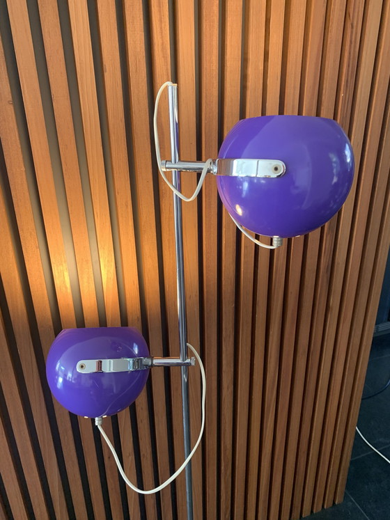 Image 1 of Vintage Stehlampe - Lila