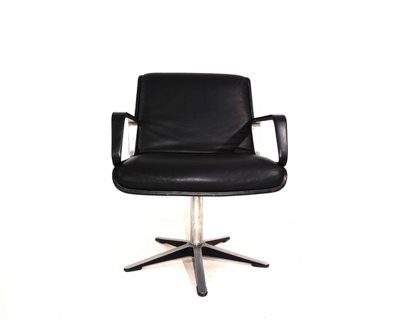 Image 1 of Wilkhahn Delta Esszimmer-/Konferenzstuhl aus Leder von Delta Design