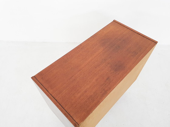 Image 1 of Kleiner Schrank aus der Mitte des Jahrhunderts, Niederlande 1970