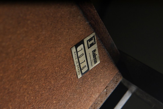 Image 1 of Atemberaubender Schreibtisch aus brasilianischem Palisanderholz von Jean Gillon für Italma Woodart.