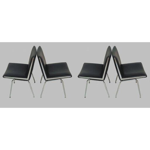 Vierer-Set Flughafen-Sessel in Schwarz Hans J. Wegner by A.P, Dänemark 1958