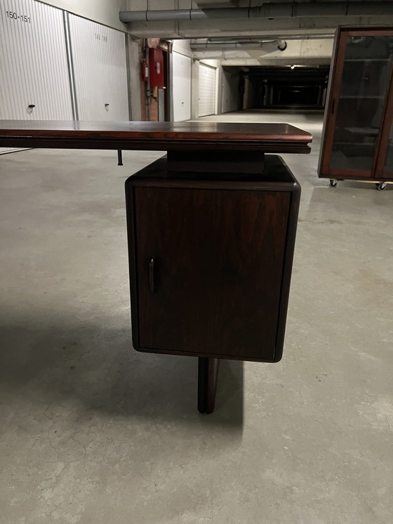 Image 1 of Vintage Mid Century Palisander Büro-Set: Schreibtisch + L-Ausschnitt + Sideboard + Vitrine