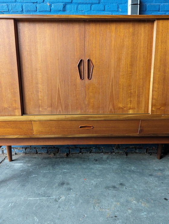 Image 1 of Sideboard aus Teakholz mit Bar aus der Mitte des Jahrhunderts 1960