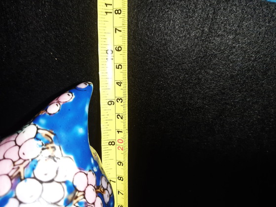 Image 1 of Äußerst seltene asiatische Keramikkatze, blau mit Fruchtmotiv, Hk 5 Dynastie, große Version