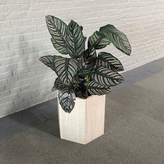 Image 1 of Sechseckige Vase aus Travertin, Italien 1980