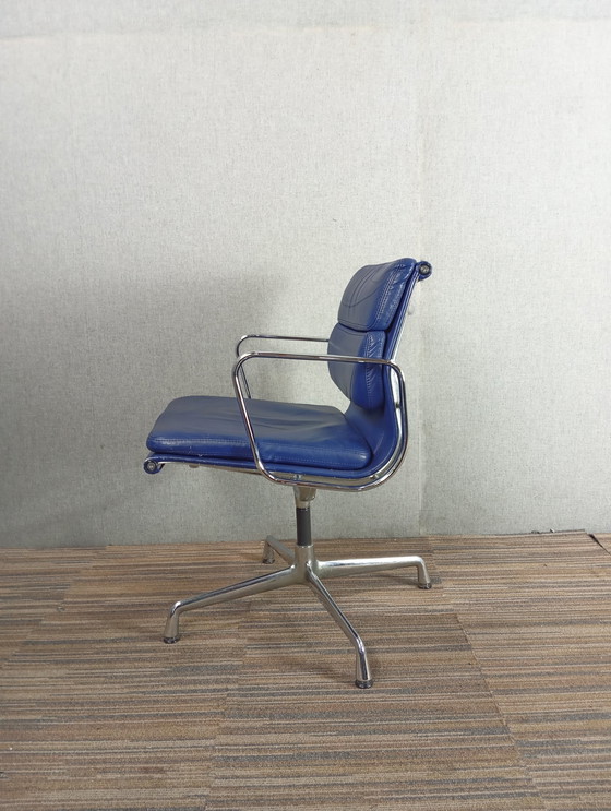 Image 1 of 1X Eames Ea208 Weiches Kissen