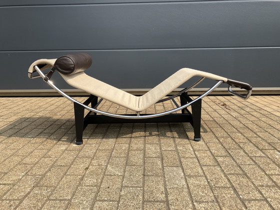 Image 1 of Cassina Lc4 Le Corbusier Chaise longue Écru Canvas ZGAN!!!