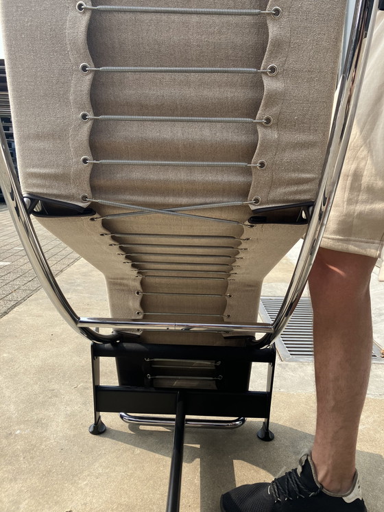 Image 1 of Cassina Lc4 Le Corbusier Chaise longue Écru Canvas ZGAN!!!