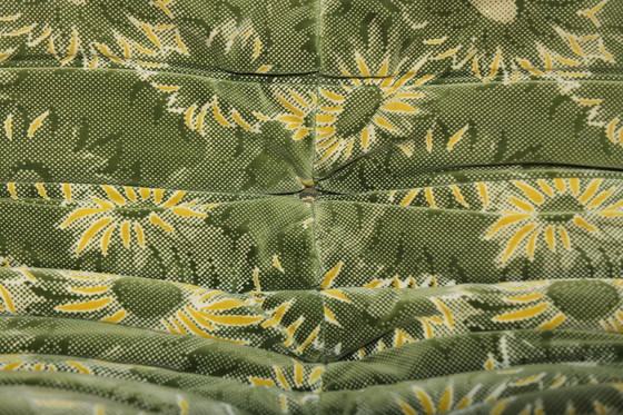 Image 1 of Seltenes Togo-Set in seinem Originalstoff von Michel Ducaroy für Ligne Roset Frankreich.