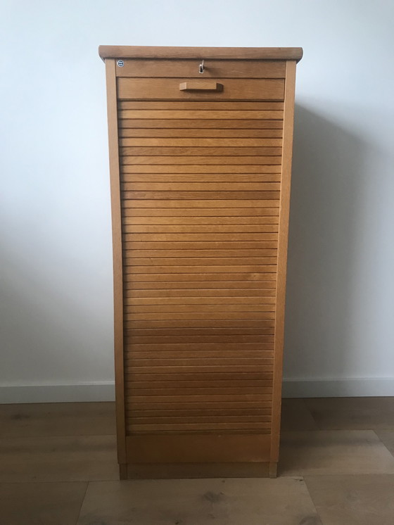 Image 1 of Vintage Schrank Aktenschrank Rolltür Eeka Eiche Design 1950
