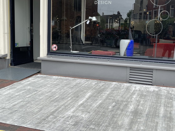 Image 1 of Leolux Patna Teppich Grau