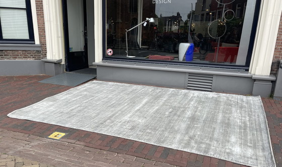 Image 1 of Leolux Patna Teppich Grau