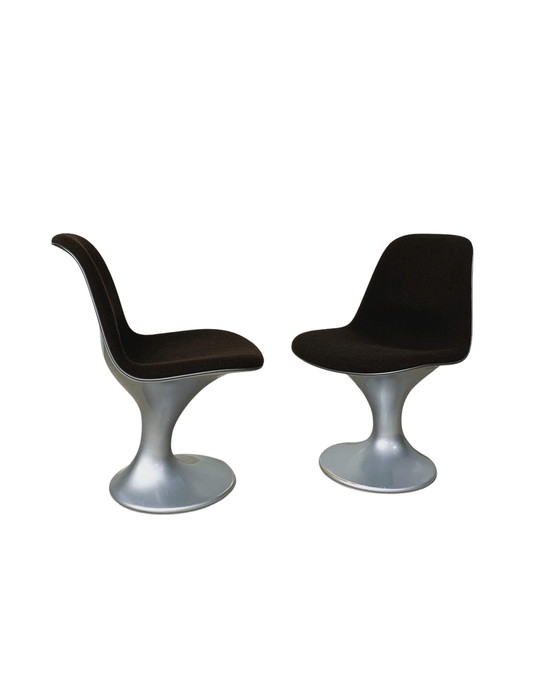 Image 1 of 4 x Herman Miller Orbit Stühle