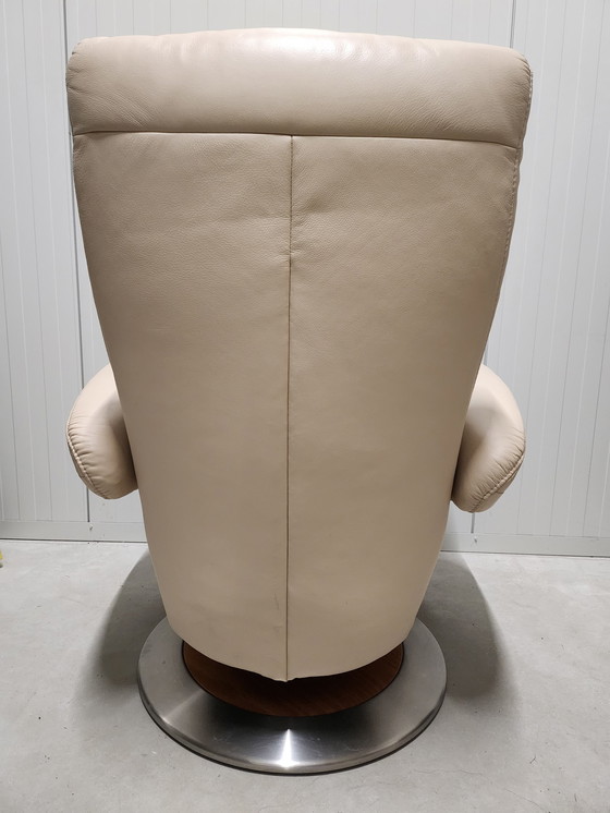 Image 1 of Himolla Relaxsessel 7527 mit Funktion Beige Leder Drehteller