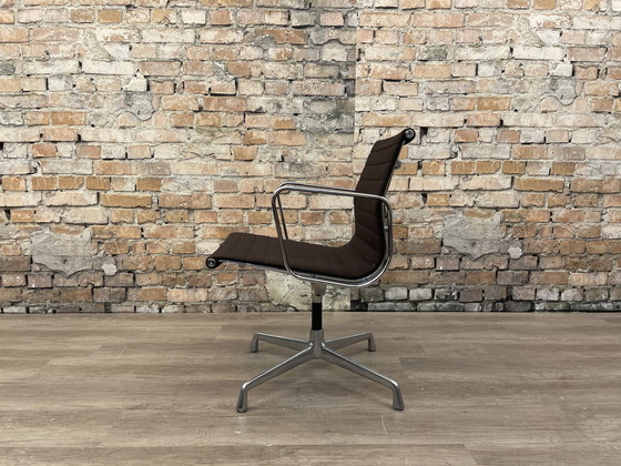 Image 1 of Vitra EA108