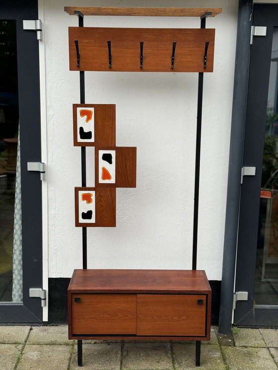 Image 1 of Vintage Teak MCM Garderobe mit Aufbewahrungsschrank