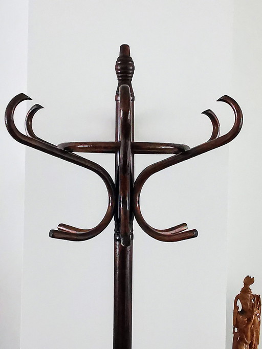 Garderobenständer im Thonet-Stil. 1970er Jahre, Braun. Holz