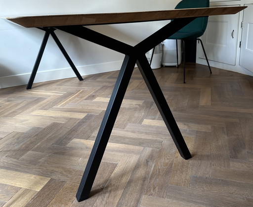 Studio Henk Tisch 90X220 Schlanke X-Typ-Beine