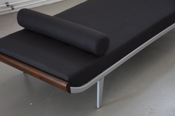 Image 1 of Vollständig Restauriertes Mid Century Daybed Cleopatra