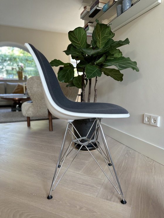 Image 1 of 6x Vitra Eames DSR Polsterstuhl