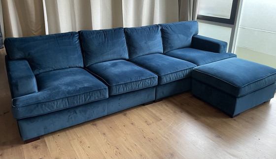 Image 1 of Samtblaues Samt-Sofa