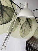 Große industrielle Retro-Stehlampe