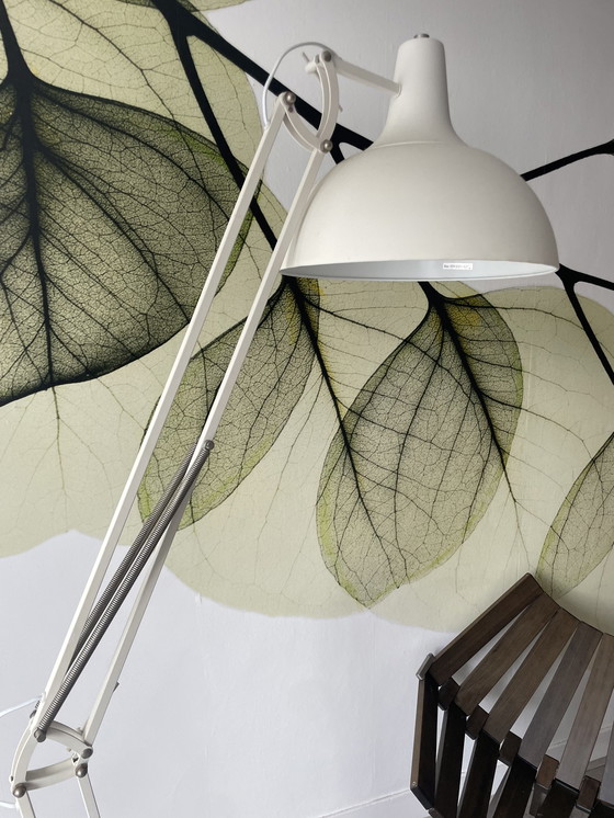 Image 1 of Große industrielle Retro-Stehlampe