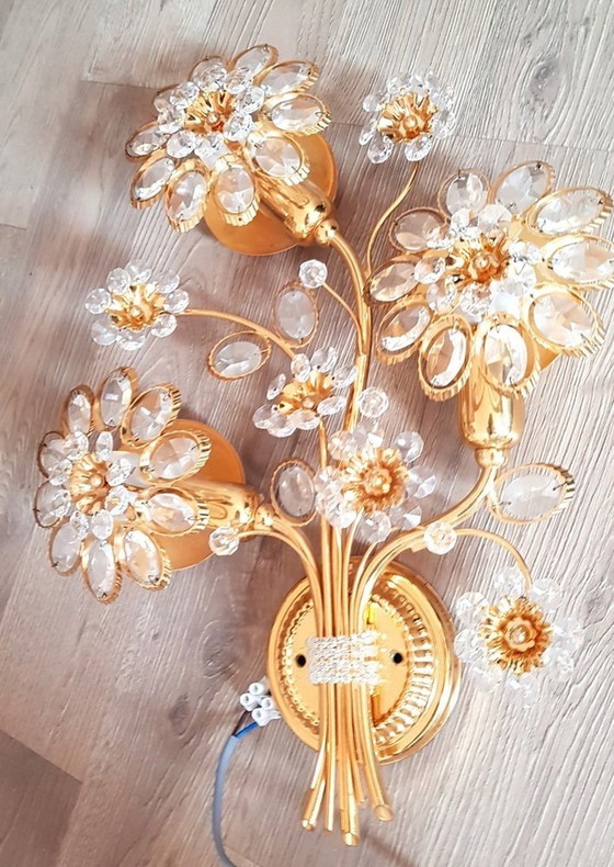 Image 1 of 2X Vergoldete Kristallblumen Wandlampe von Palwa, 1970S