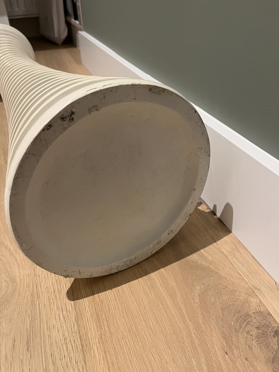 Image 1 of Moderne schmale Vase