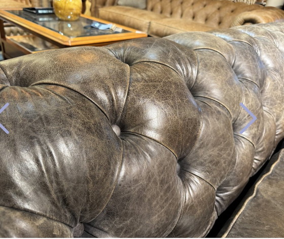 Image 1 of Chesterfield Sofa Izgs