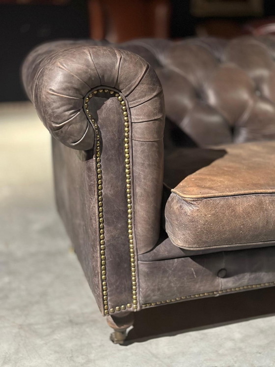 Image 1 of Chesterfield Sofa Izgs