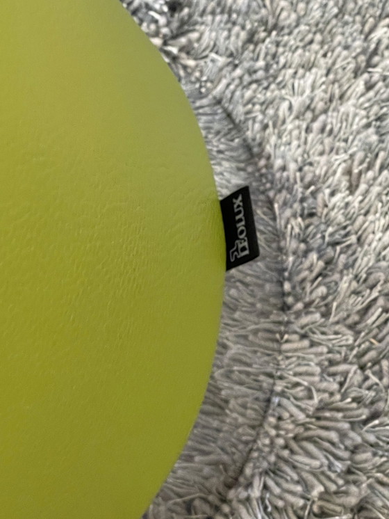 Image 1 of Leolux Barillo Fußhocker/ Beistelltisch Limette Leder/ Stoff