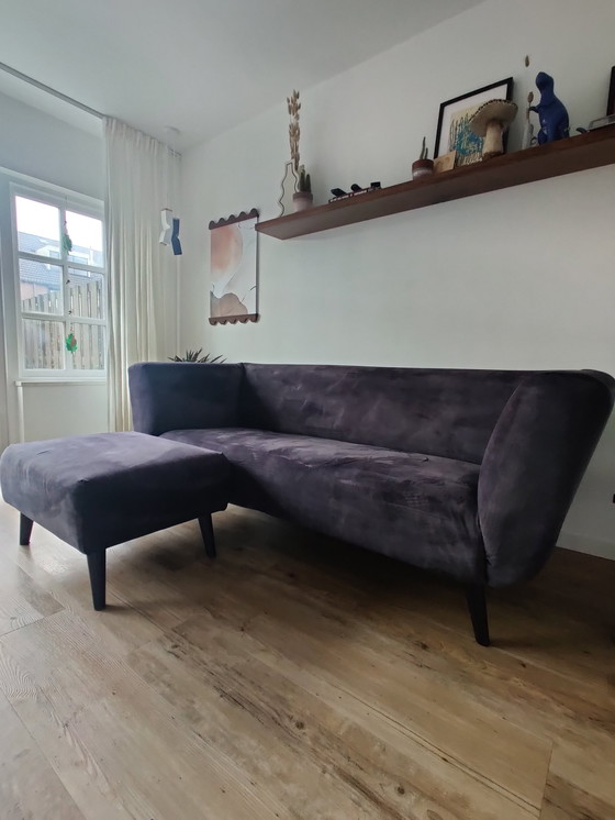 Image 1 of Samtsofa mit Fußhocker