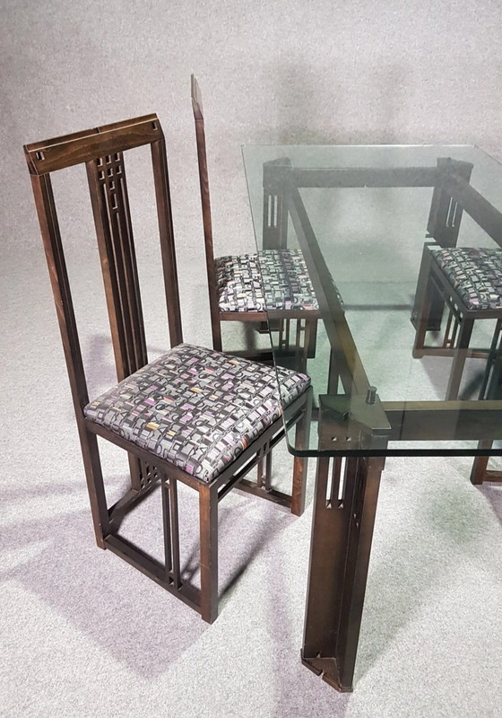 Image 1 of Seltene Essgarnitur, Galaxy Tisch und Stühle, mit exklusiver Polsterung, entworfen von Umberto Asnago - Giorgetti. 1980S