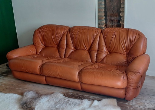 Cognac Leder Sofa aus Italien 1970er