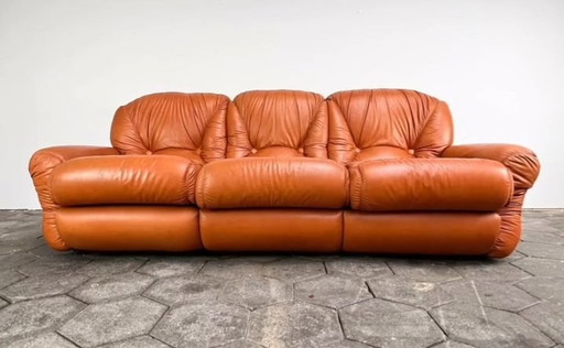 Cognac Leder Sofa aus Italien 1970er