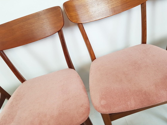 Image 1 of 6 Dänisch Vintage Esstisch Stühle | Neu Gepolstert Rosa